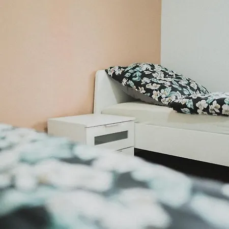 Apartment Bullau *